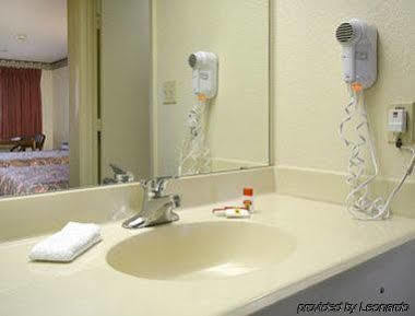 Hotel Super 8 By Wyndham I-10 Baytown