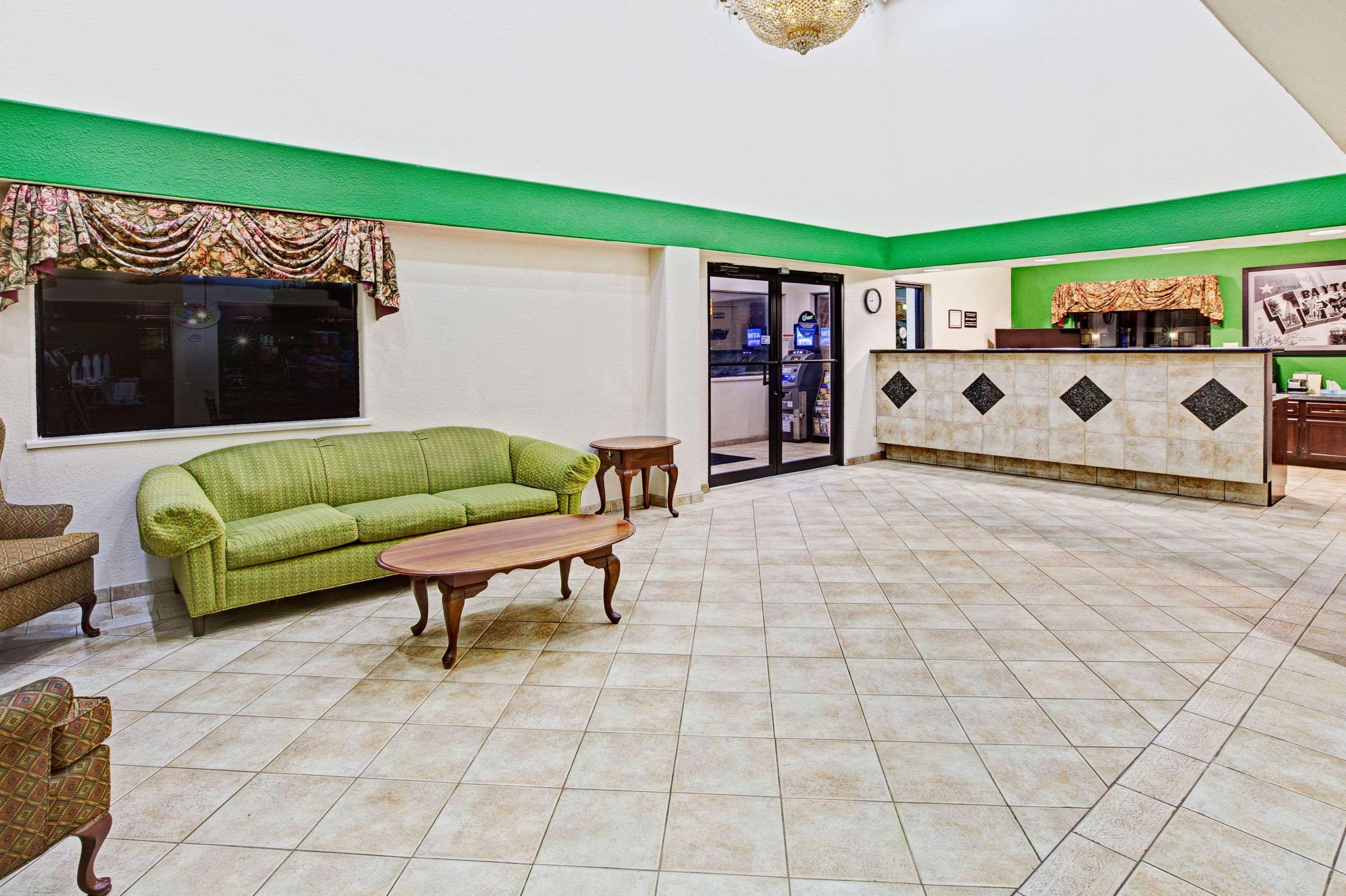 Hotel Super 8 By Wyndham I-10 Baytown