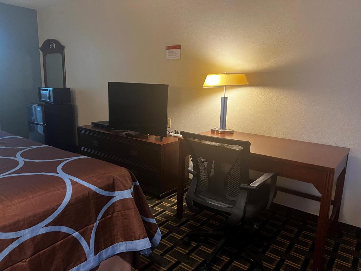 Hotel Super 8 By Wyndham I-10 2*