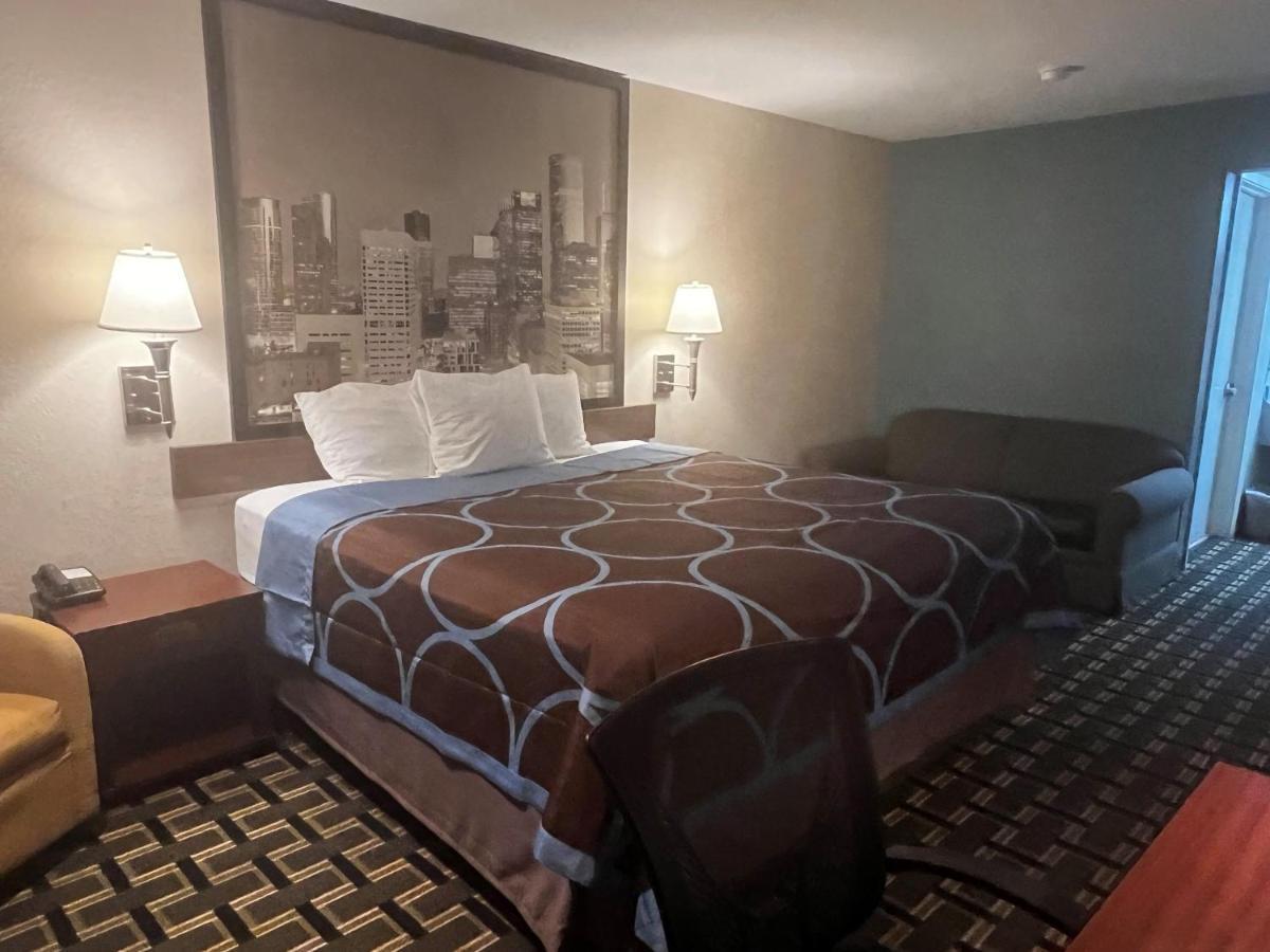 Hotel Super 8 By Wyndham I-10 Baytown