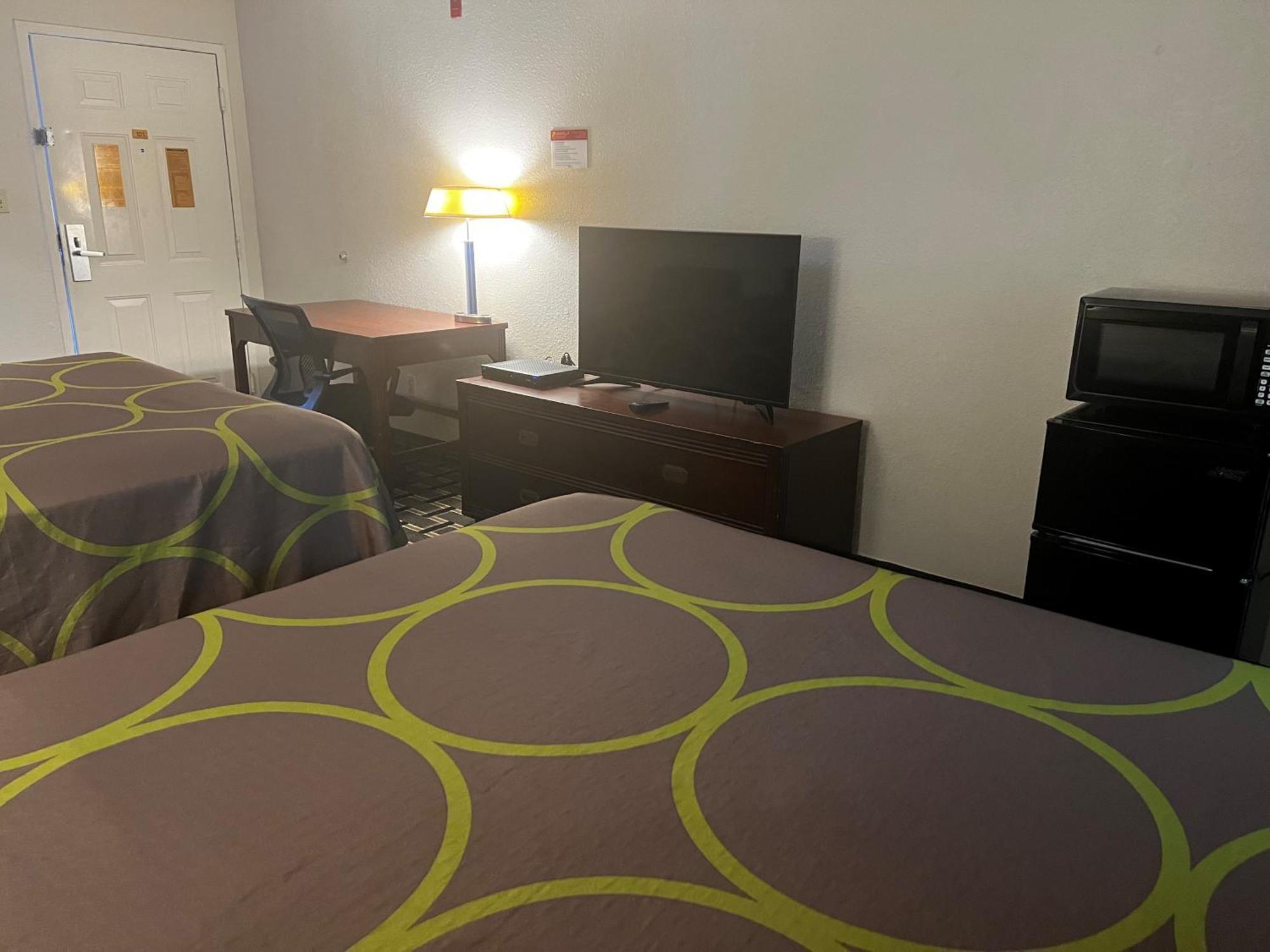 Hotel Super 8 By Wyndham I-10 2*